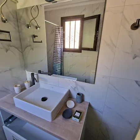 Archontoula's Flomochori