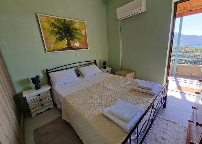 Holiday home Archontoula's Flomochori